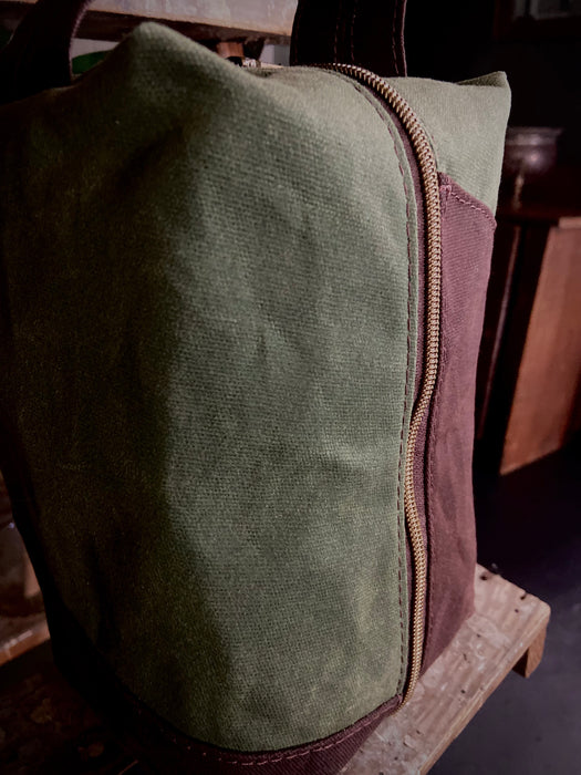 Waxed Canvas Toiletry Bag - Green/Dark Brown