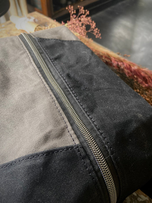 Waxed Canvas Toiletry Bag - Black/Gray