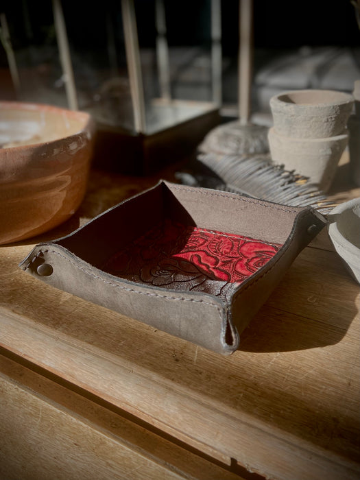 Leather Valet Tray Medium - Charcoal/Red Floral Interior