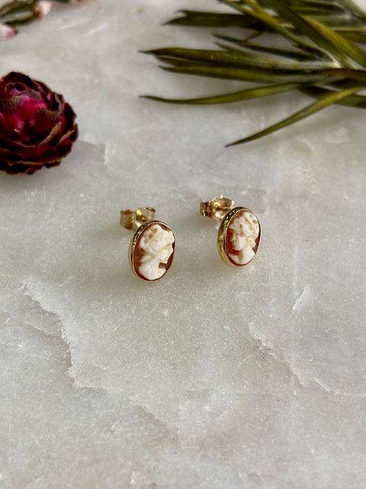 Vintage 14kt Gold Teeny Cameo Stud Earrings