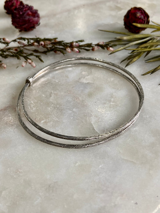 Vintage Sterling Thin Etched Bangle Bracelet Set (2)