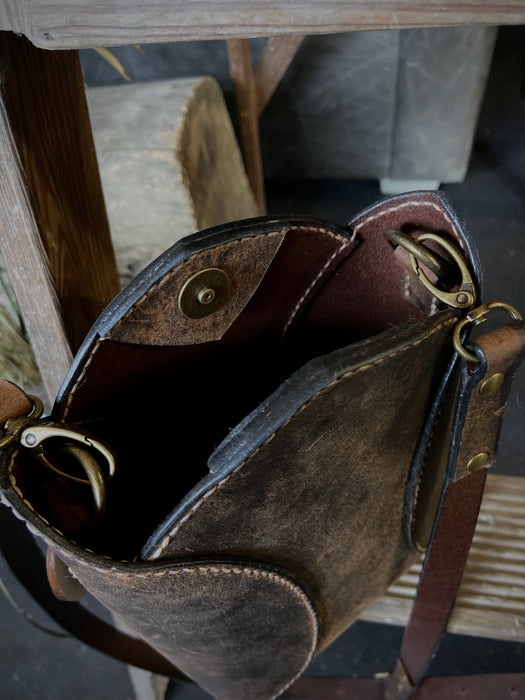 Tulip Top Crossbody - Weathered Brown