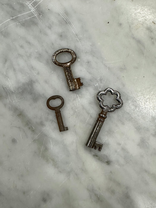 Small Antique Key Lot - #7