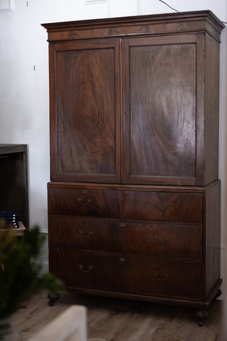 Georgian 1800s Linen Press from Beaufort